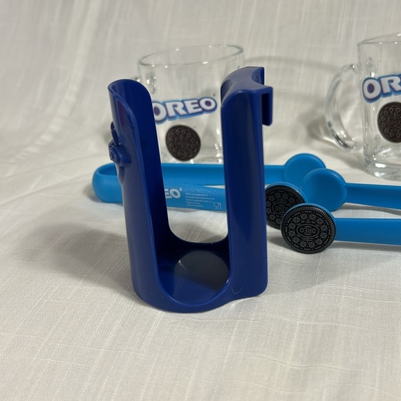 Oreo Ultimate Dunking Glass Mug Set with Blue Dunking Tools and “Cookie Cage” - Picture 3 of 5